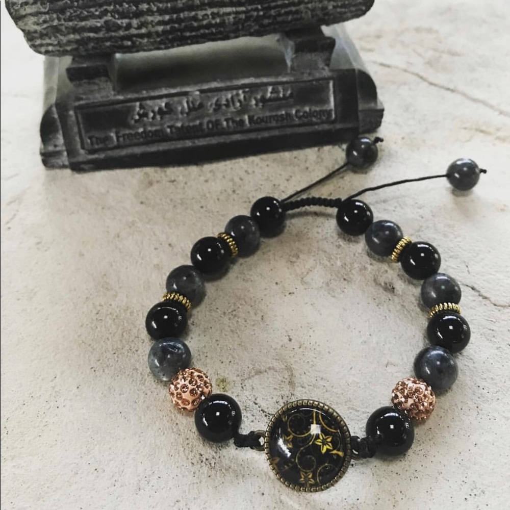 Authentic adjustable black onyx bracelet!🖤
